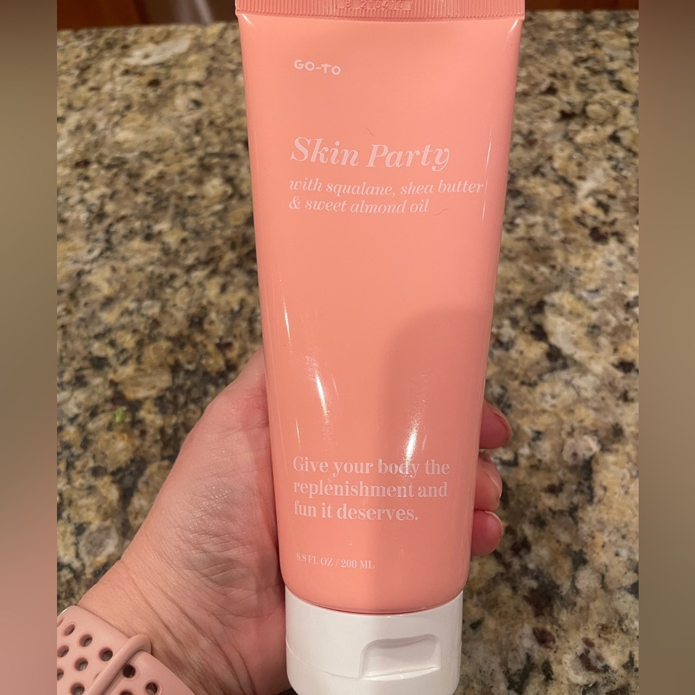 Go-To Skin Party Body Lotion 6.76 oz Full Size Brand New & Unused